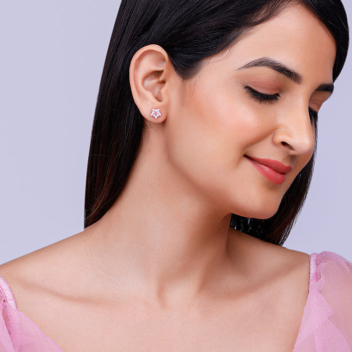 Rose Gold Shining Star Stud Earrings