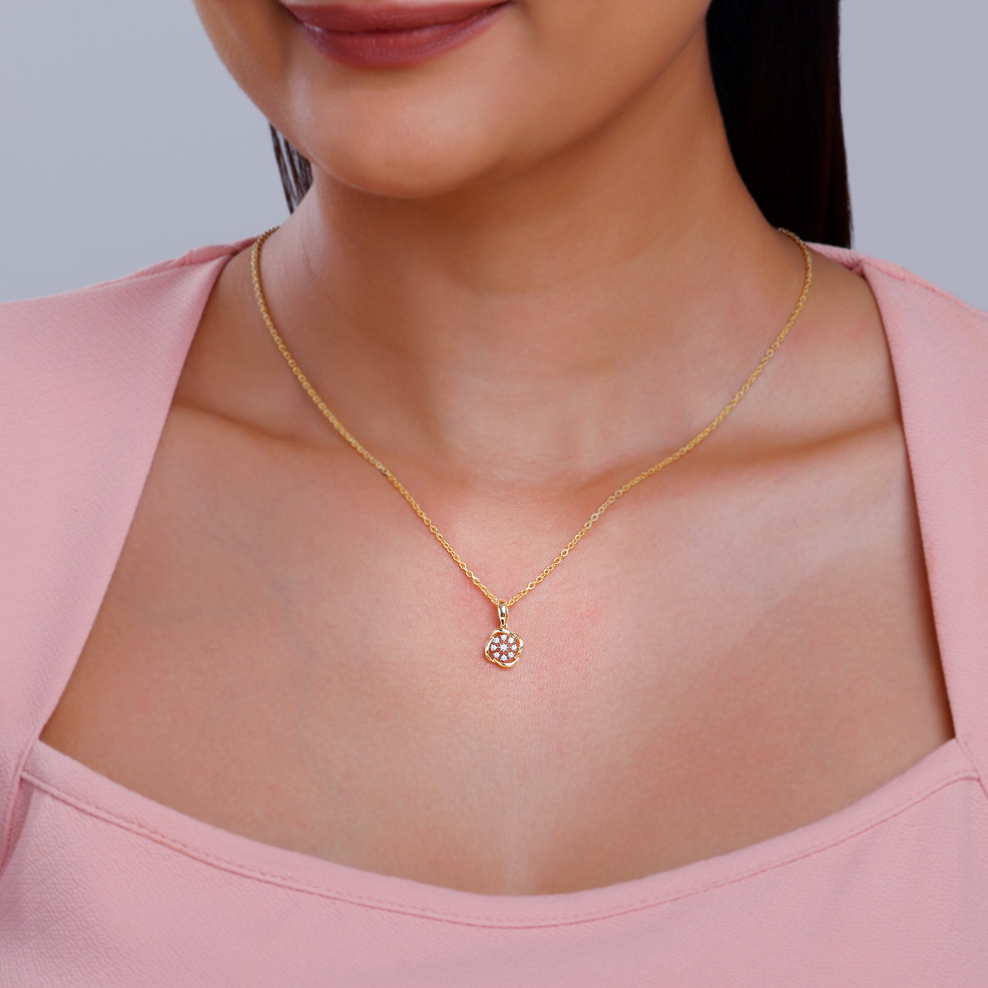 Gold Blume Wheel Lab Grown Diamond Pendant