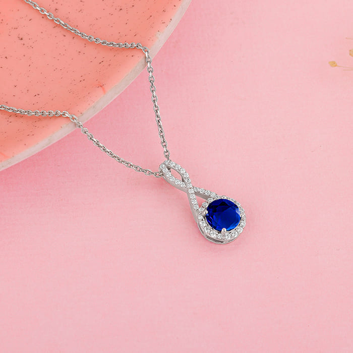 Silver Blue-maze Pendant With Link Chain