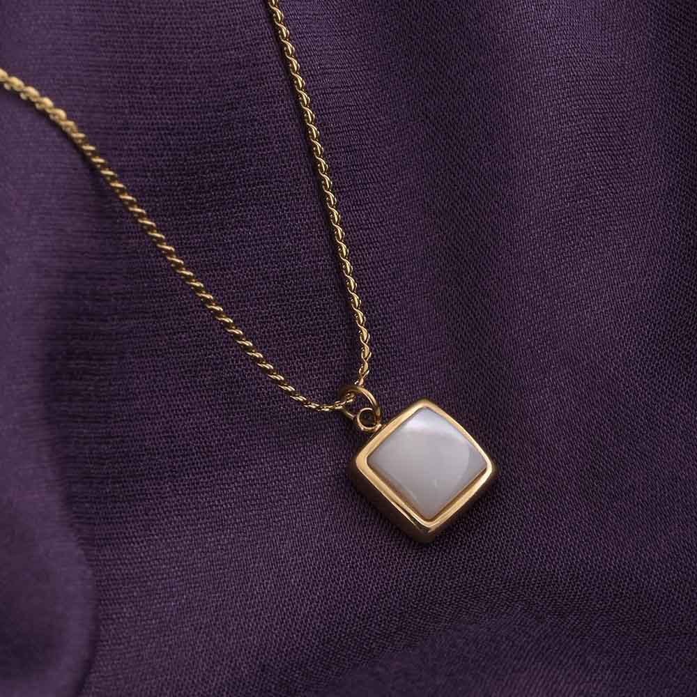 Square Pendant Gold Chain Necklace
