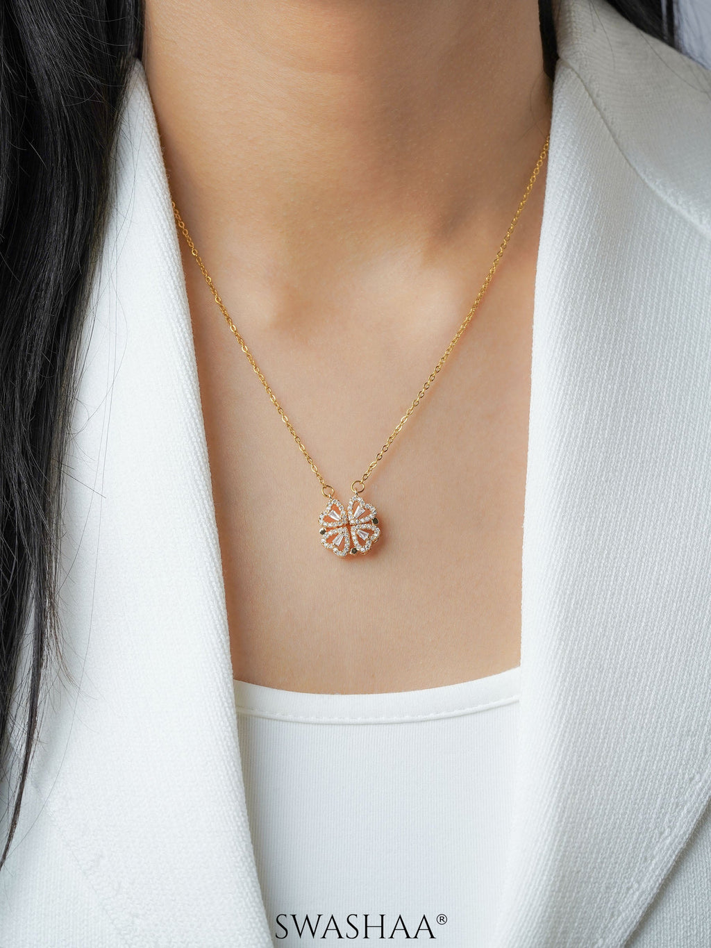 Shiny Leaf Flowe Clover Charm 18K Gold Plated Chain Pendant Necklace
