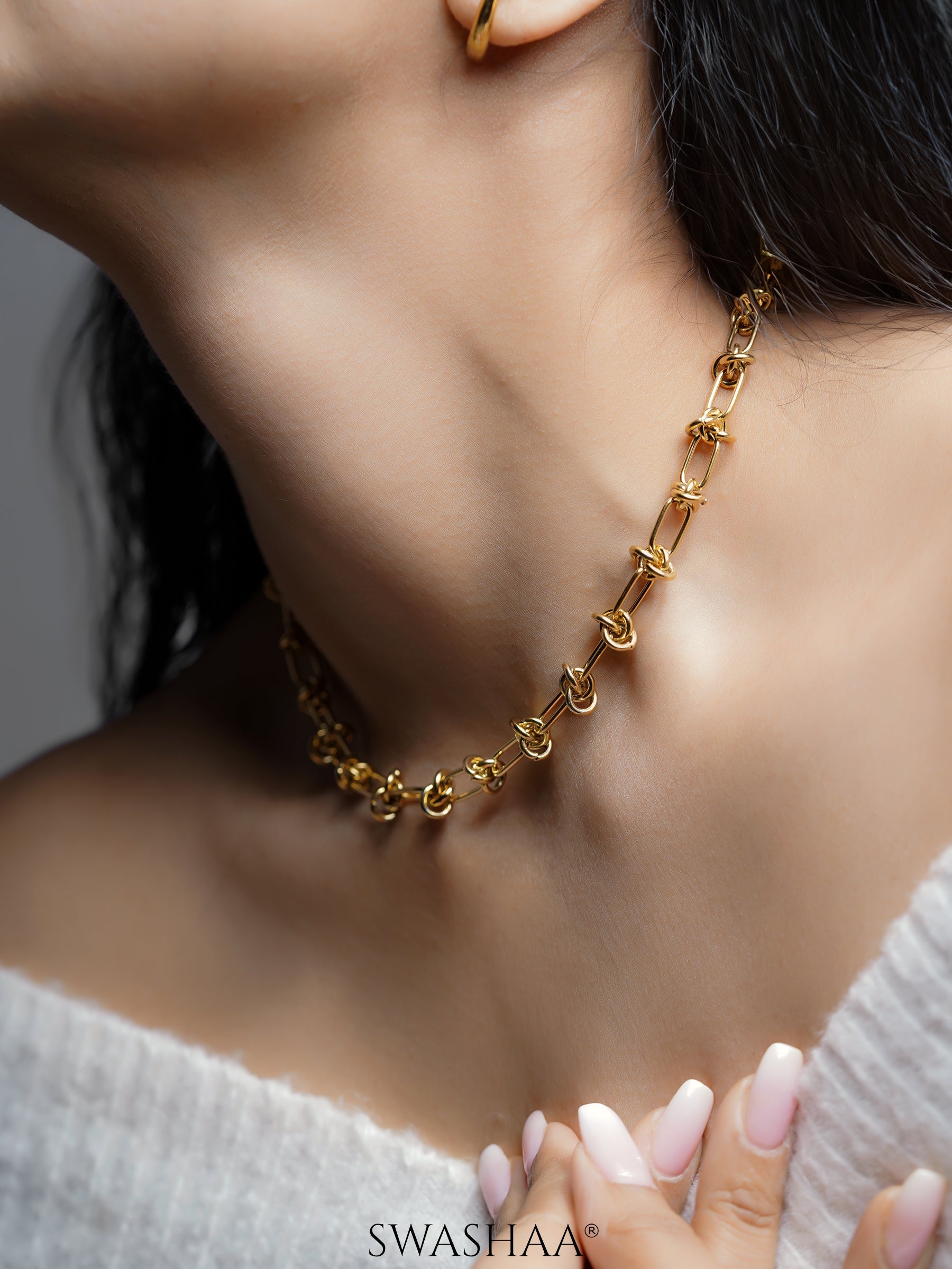 Zynn Link Knot 18K Gold Plated Choker Necklace