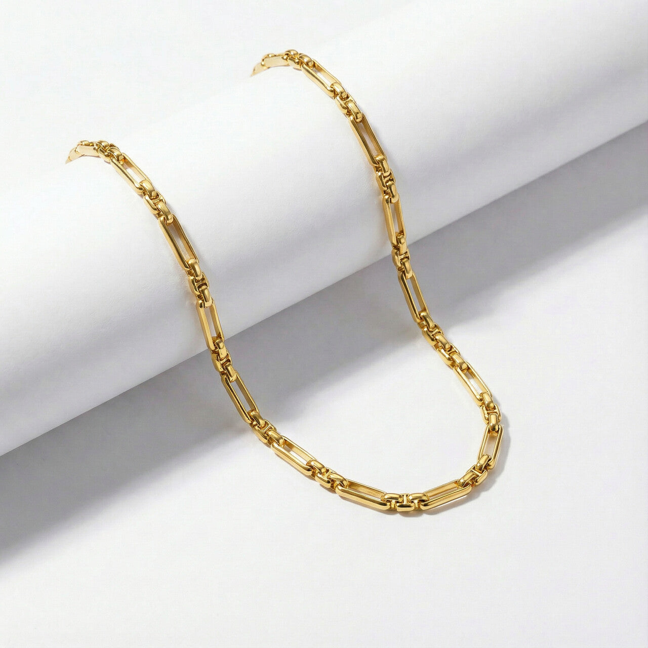 Dainty Minimal Rope Chain